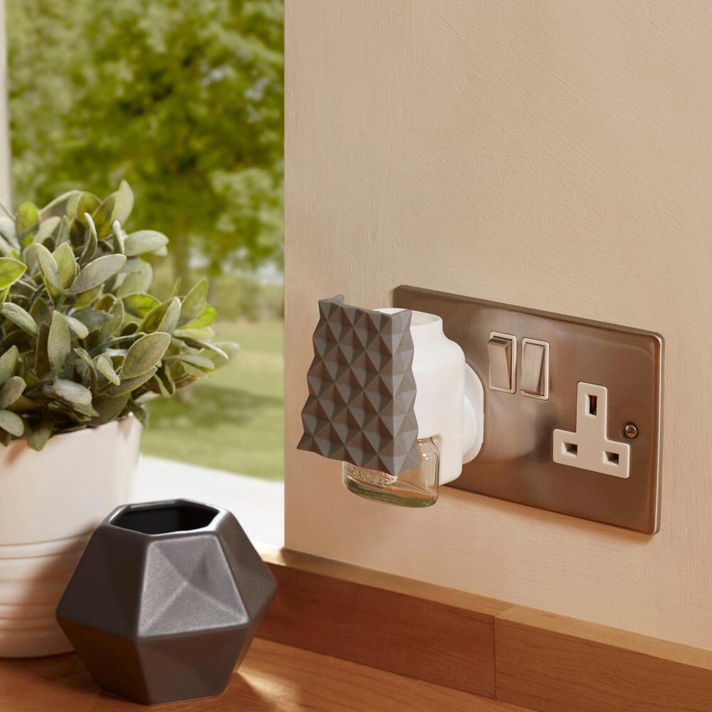 Yankee Candle Faceted ScentPlug Image 3