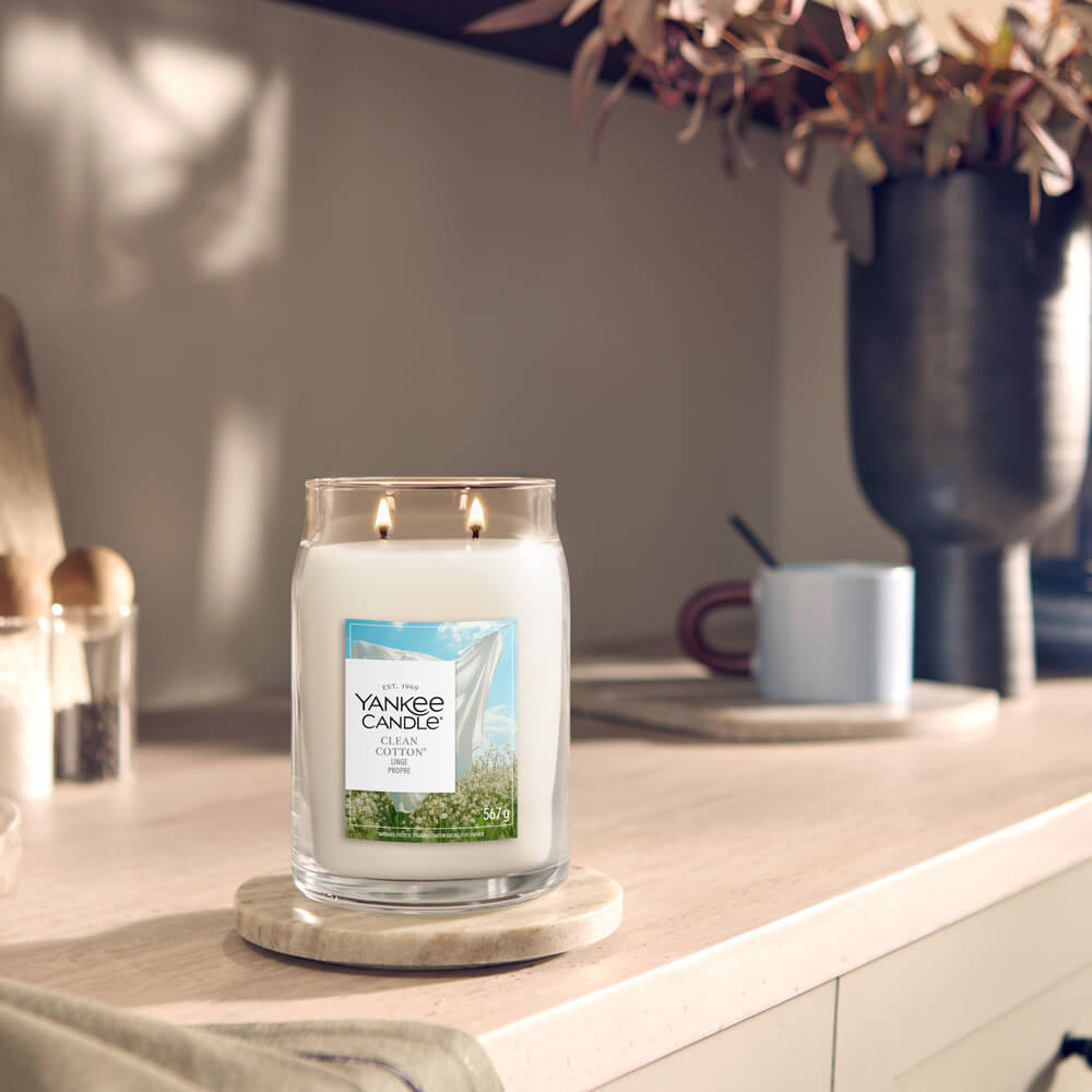 Yankee Candle Clean Cotton Signature Large Jar Candle