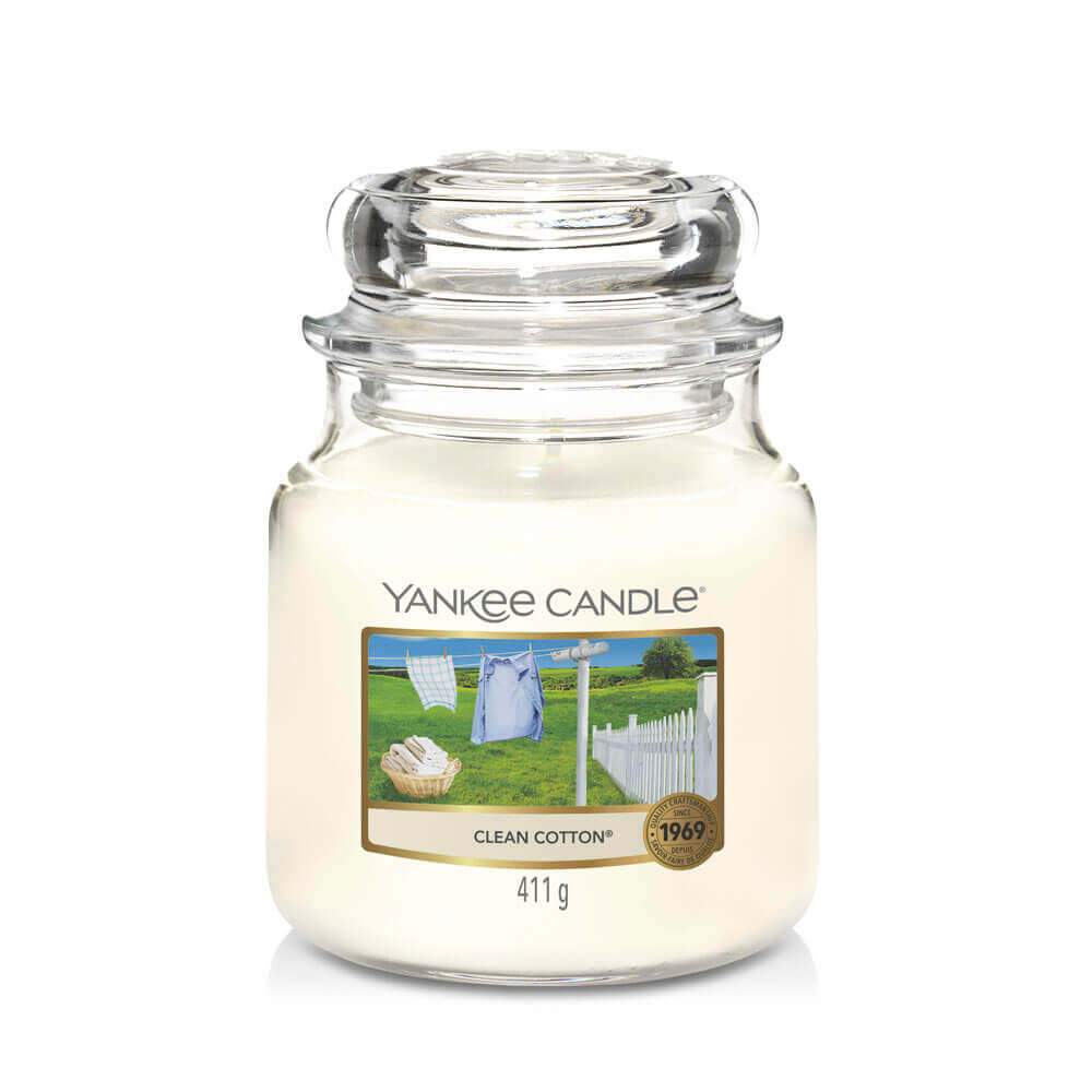 Yankee Candle Clean Cotton Medium Jar Candle Image 1