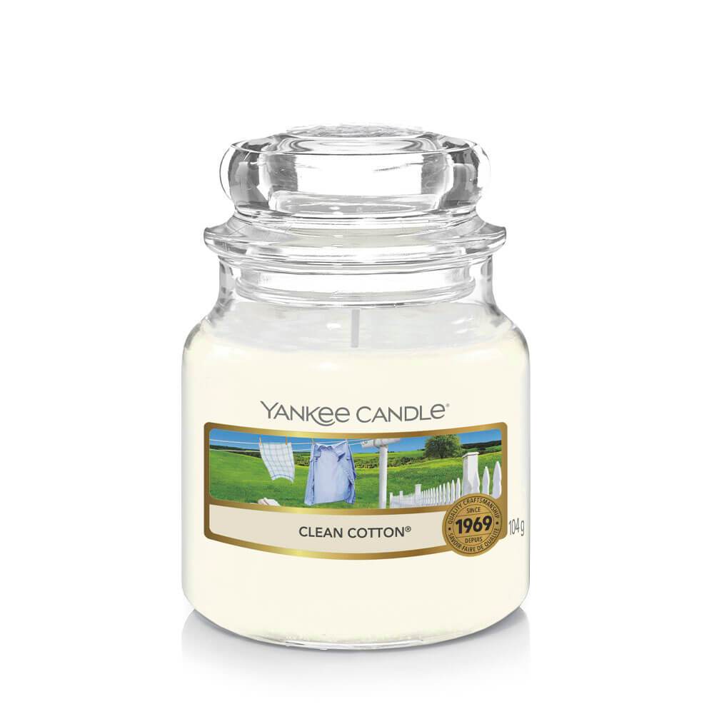 Yankee Candle Clean Cotton Small Jar Candle Image 1
