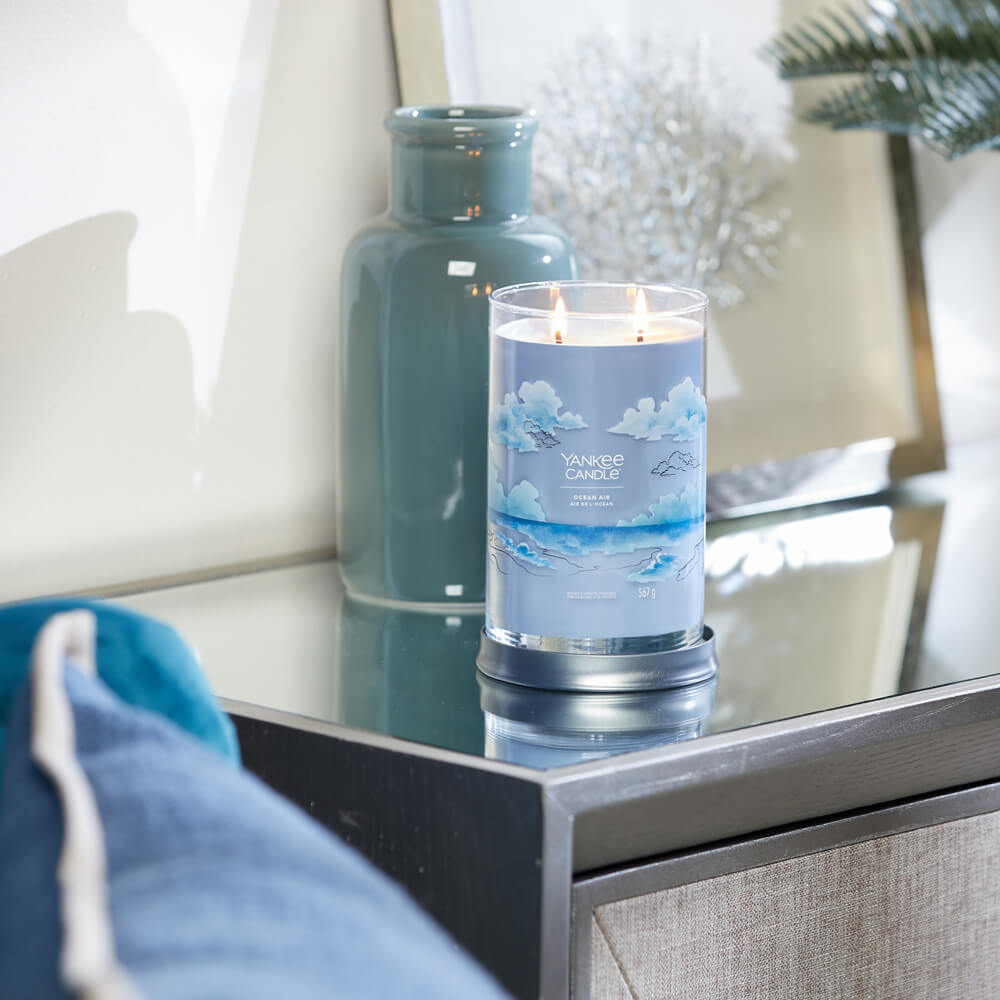 Yankee Candle Ocean Air Signature Large Tumbler Candle - Candles Direct
