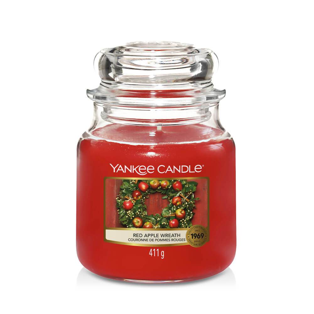 Yankee Candle Red Apple Wreath Medium Jar Candle Image 1