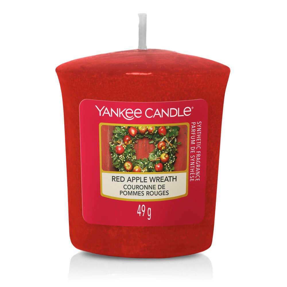 Yankee Candle Red Apple Wreath Votive Candle Image 1