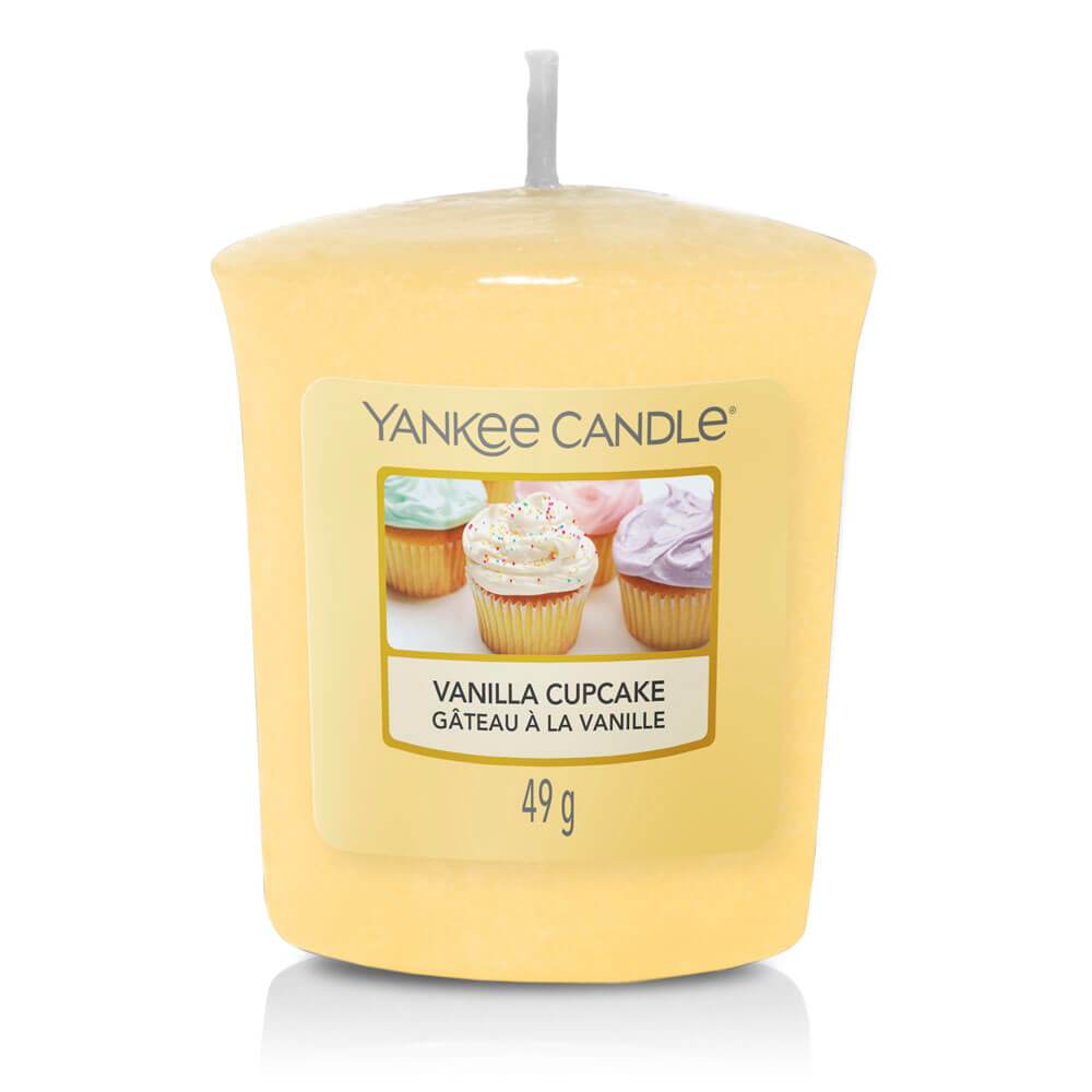 Yankee Candle Vanilla Cupcake Votive Candle Image 1